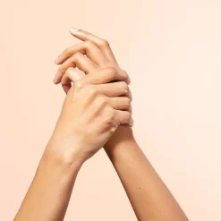 Huiles 100% Végétales|Hydratation|NUXE Crème mains et ongles